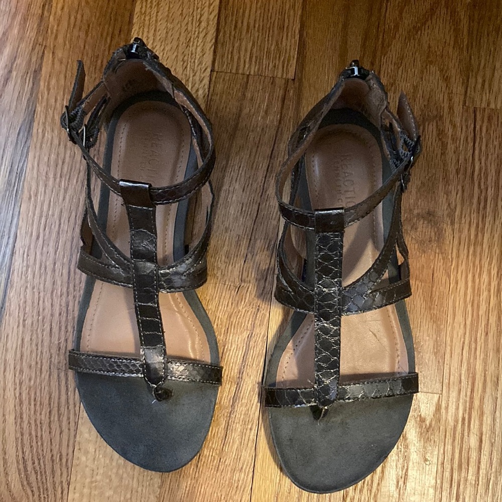 Reaction Kenneth Cole sandals
